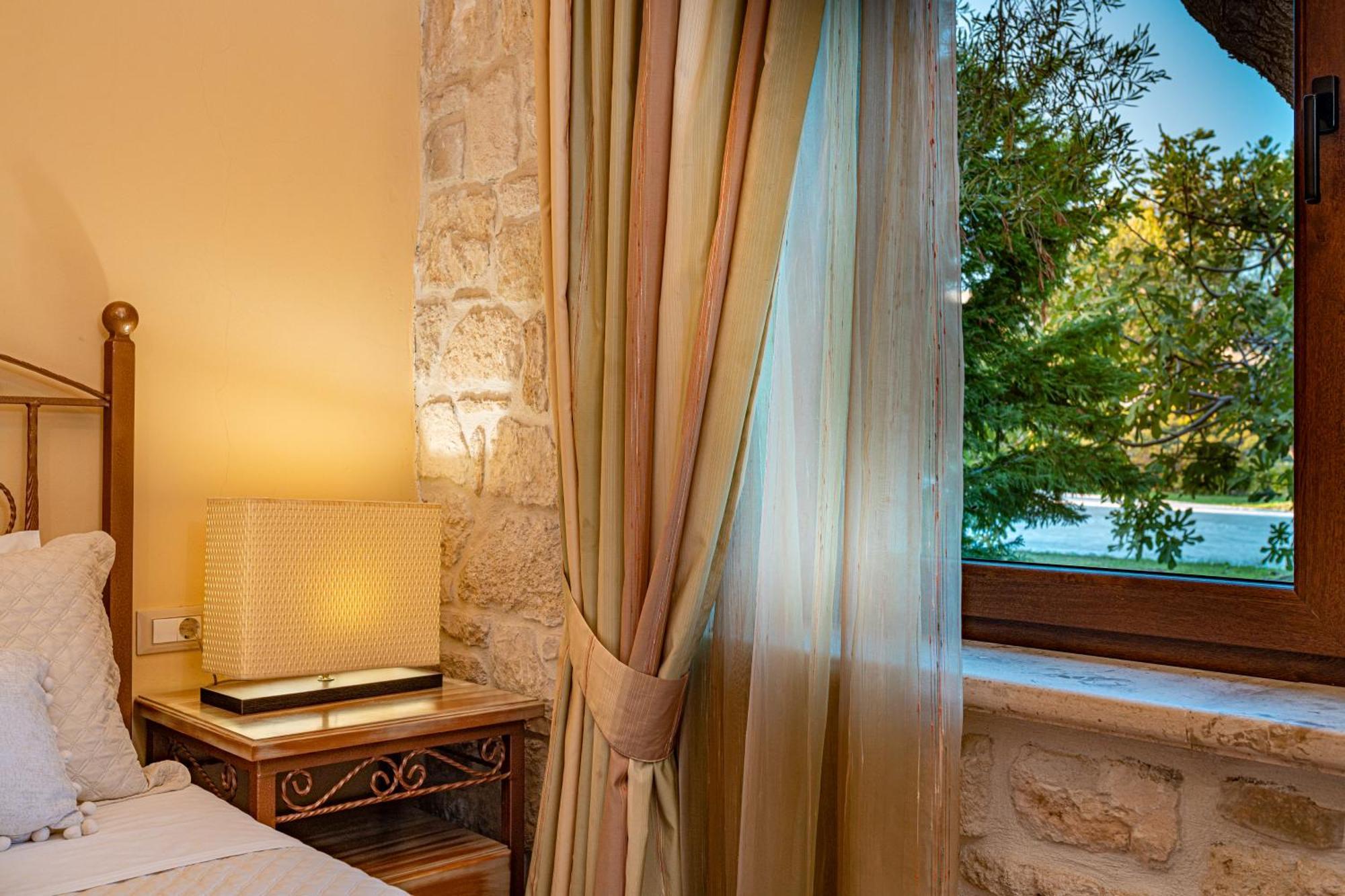 Kymaros Villas Keri Quarto foto